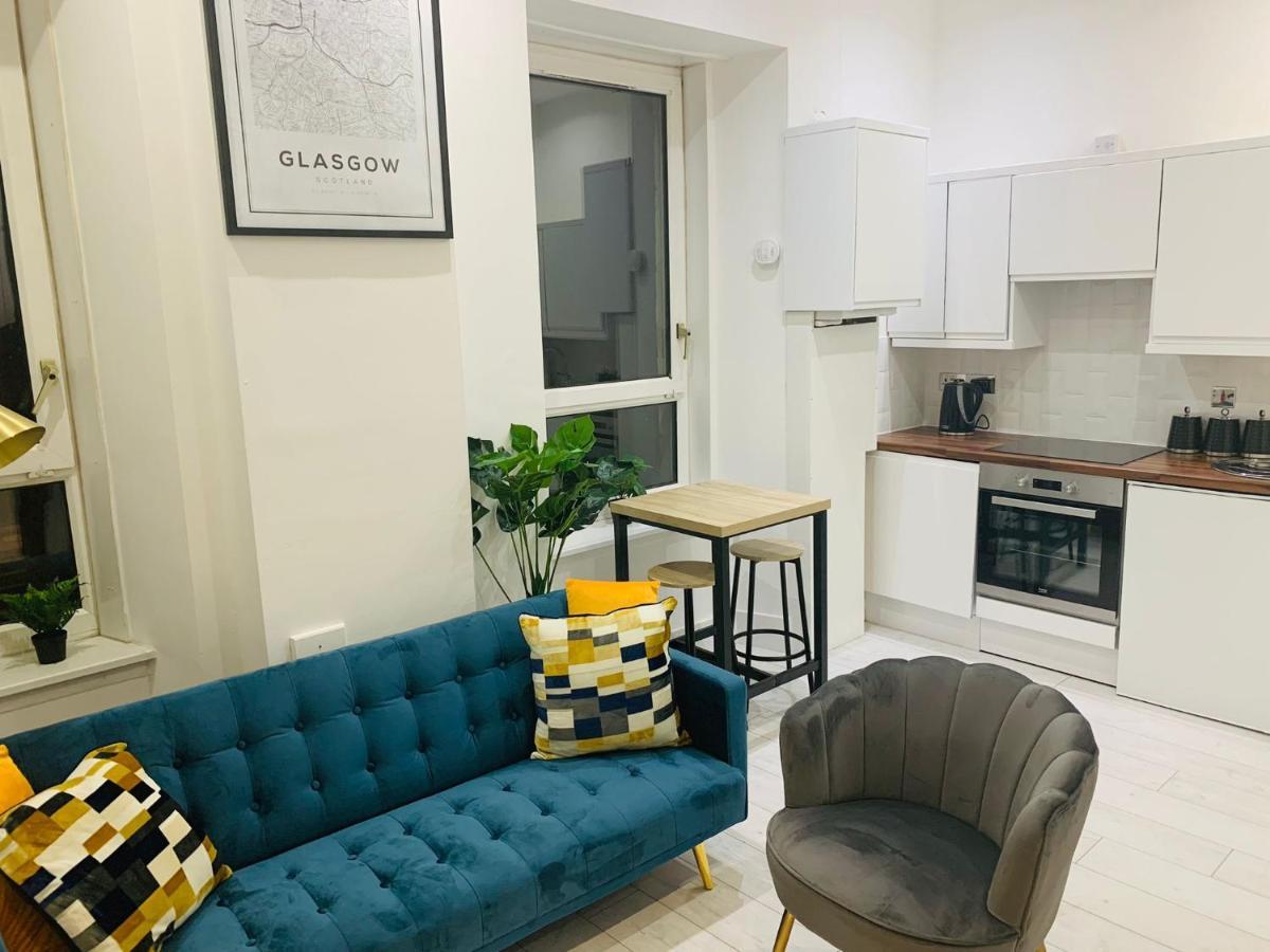 Cheerful 2 Bedroom Homely Apartment, Sleeps 4 Guest Comfy, 1X Double Bed, 2X Single Beds, Parking, Free Wifi, Suitable For Business, Leisure Guest,Glasgow, Glasgow West End, Near City Centre Экстерьер фото