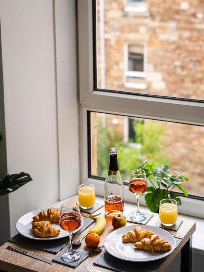 Cheerful 2 Bedroom Homely Apartment, Sleeps 6 Guest Comfy, 3X Double Bed, Parking, Free Wifi, Suitable For Business, Leisure Guest,Glasgow, Glasgow West End, Near City Centre Экстерьер фото